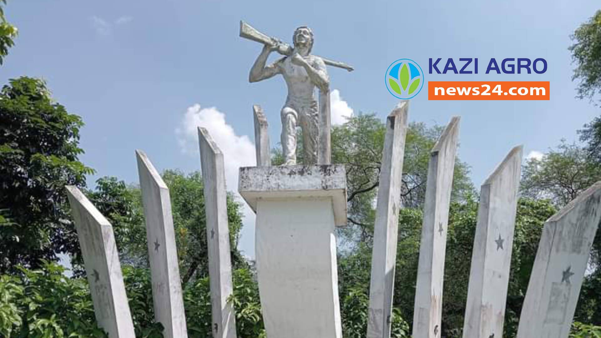 অবহেলা অযত্নে শহীদনগর মুক্তিয‍ুদ্ধের ভাস্কর্য বীর বাঙালী