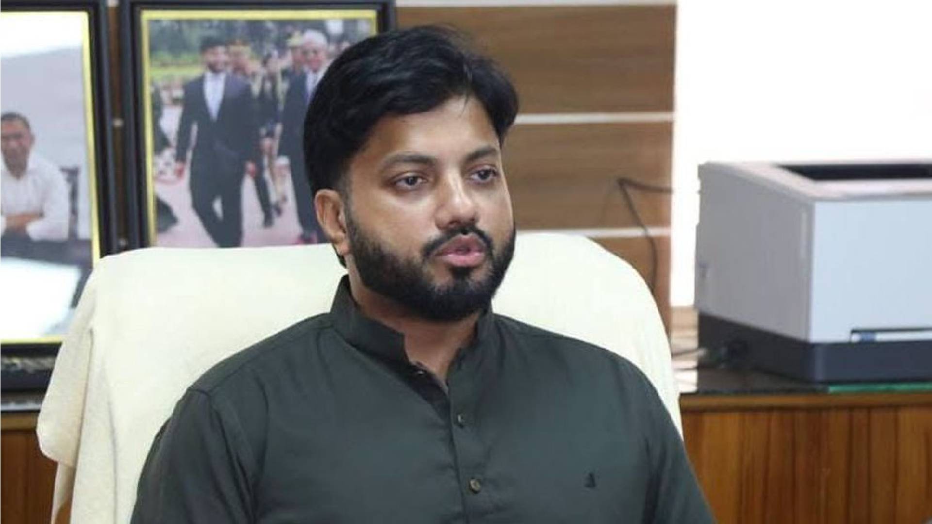 আজ দুপুরে প্রতিমন্ত্রী পদ থেকে পদত্যাগের চূড়ান্ত ঘোষণা দেব: ইশরাক