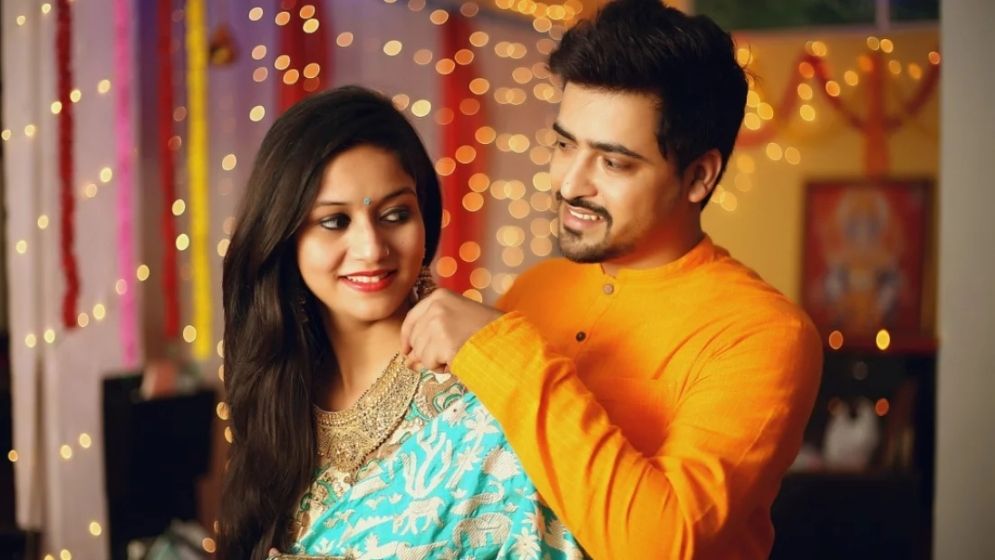 আজ স্ত্রীর প্রশংসা করার দিবস