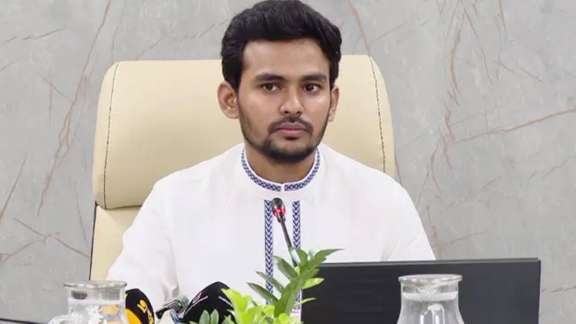 আসিফ মাহমুদের ব্যাংক হিসাব তলব