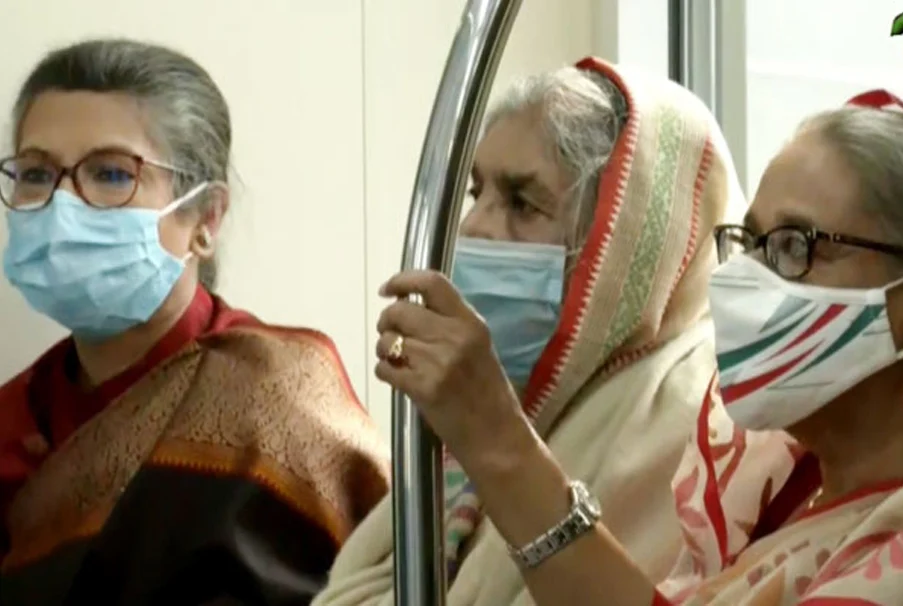 উত্তরা টু আগারগাঁও: মেট্রোর স্বপ্ন যাত্রার প্রথম যাত্রী প্রধানমন্ত্রী