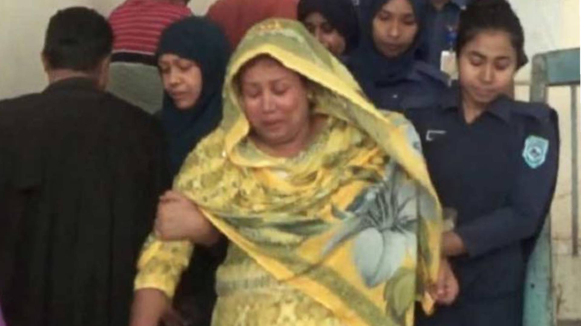 এক নারীর যাবজ্জীবন কারাদন্ড