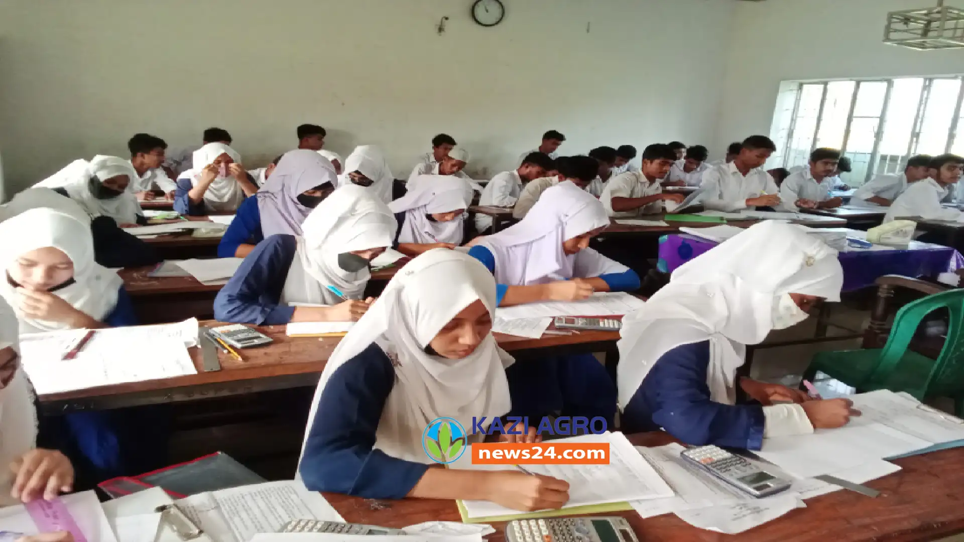কচুয়ায় এসএসসির টেস্টে অকৃতকার্য শিক্ষার্থীদের ফরমফিলআপ করাতে পুনঃ পরীক্ষা