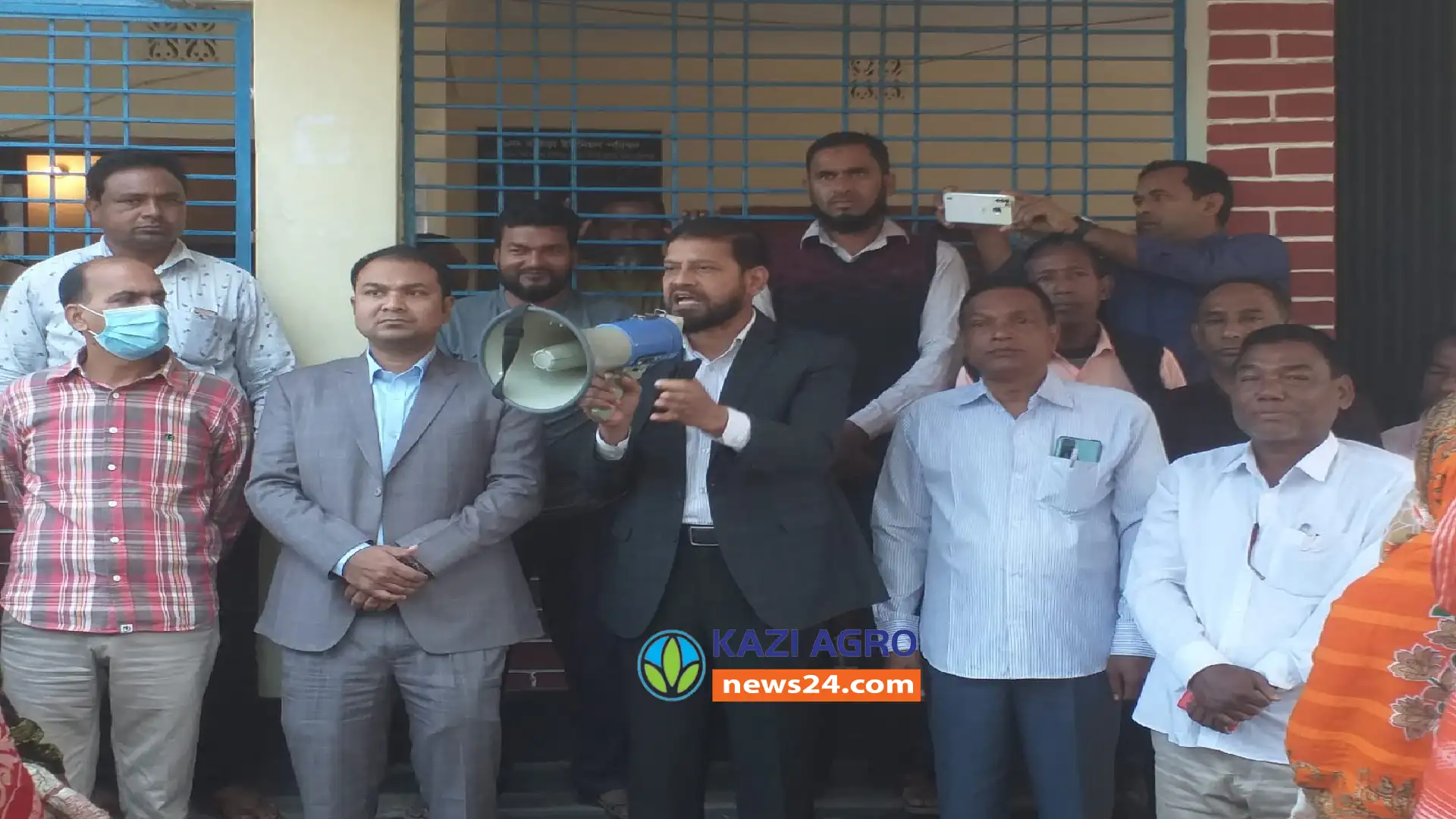 কর্মসৃজন প্রকল্প কাজের উদ্বোধন