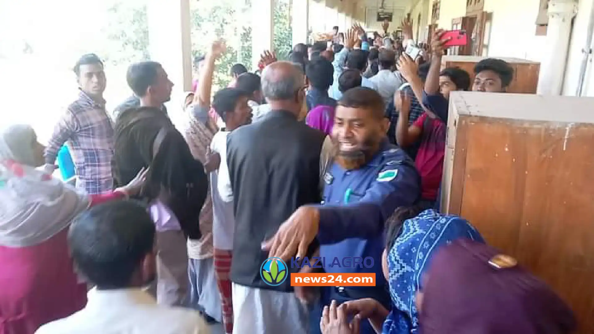 কুষ্টিয়ায় টেন্ডার বিরোধের জেরে হত্যার দায়ে তিনজনের যাবজ্জীবন