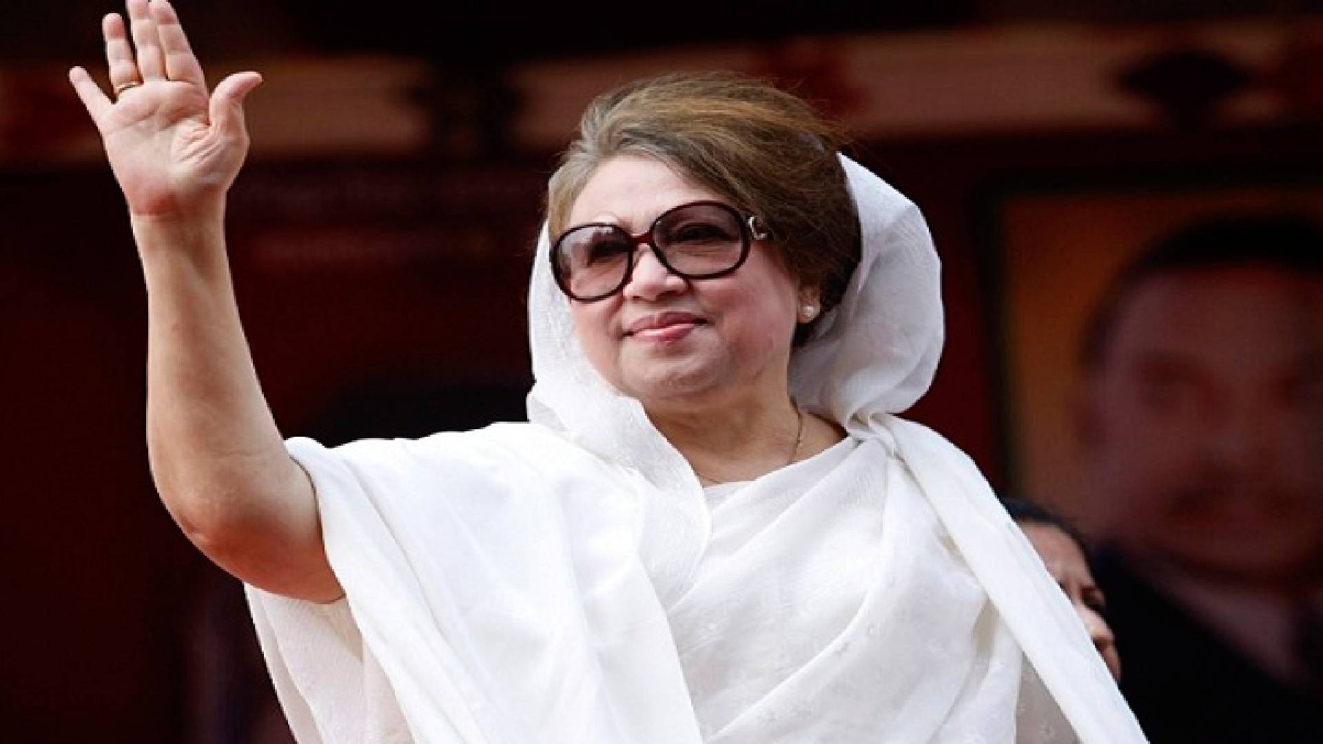 খালেদা জিয়াকে লন্ডন নেওয়া হবে কি না সিদ্ধান্ত রাতে