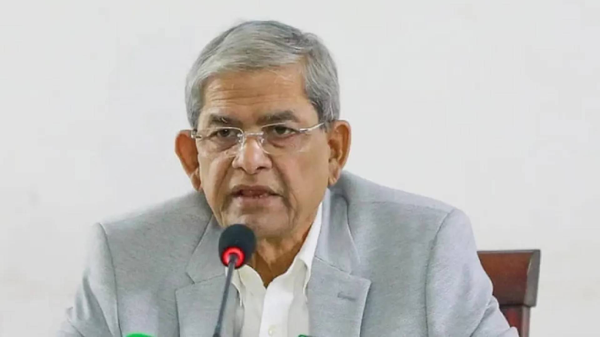 খালেদা জিয়ার দেশে ফেরা গণতন্ত্র পুনরুদ্ধারের পথ সহজ করবে : মির্জা ফখরুল