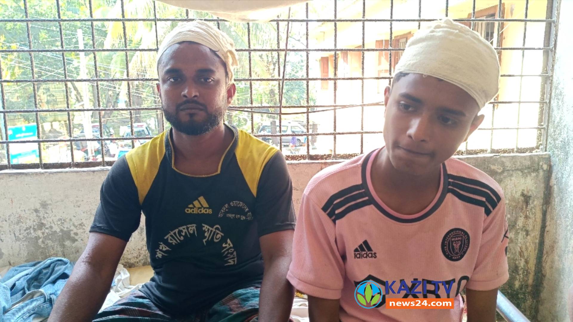 গলাচিপায় ফুটবল খেলাকে কেন্দ্র করে বসতঘরে হামলা- ভাঙচুর, আহত ৫