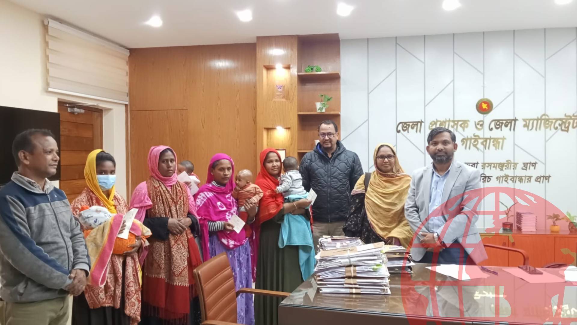 গাইবান্ধায় আরডিআরএস বাংলাদেশ, আয়োজনে প্রসূতি মায়েদের চেক বিতরন