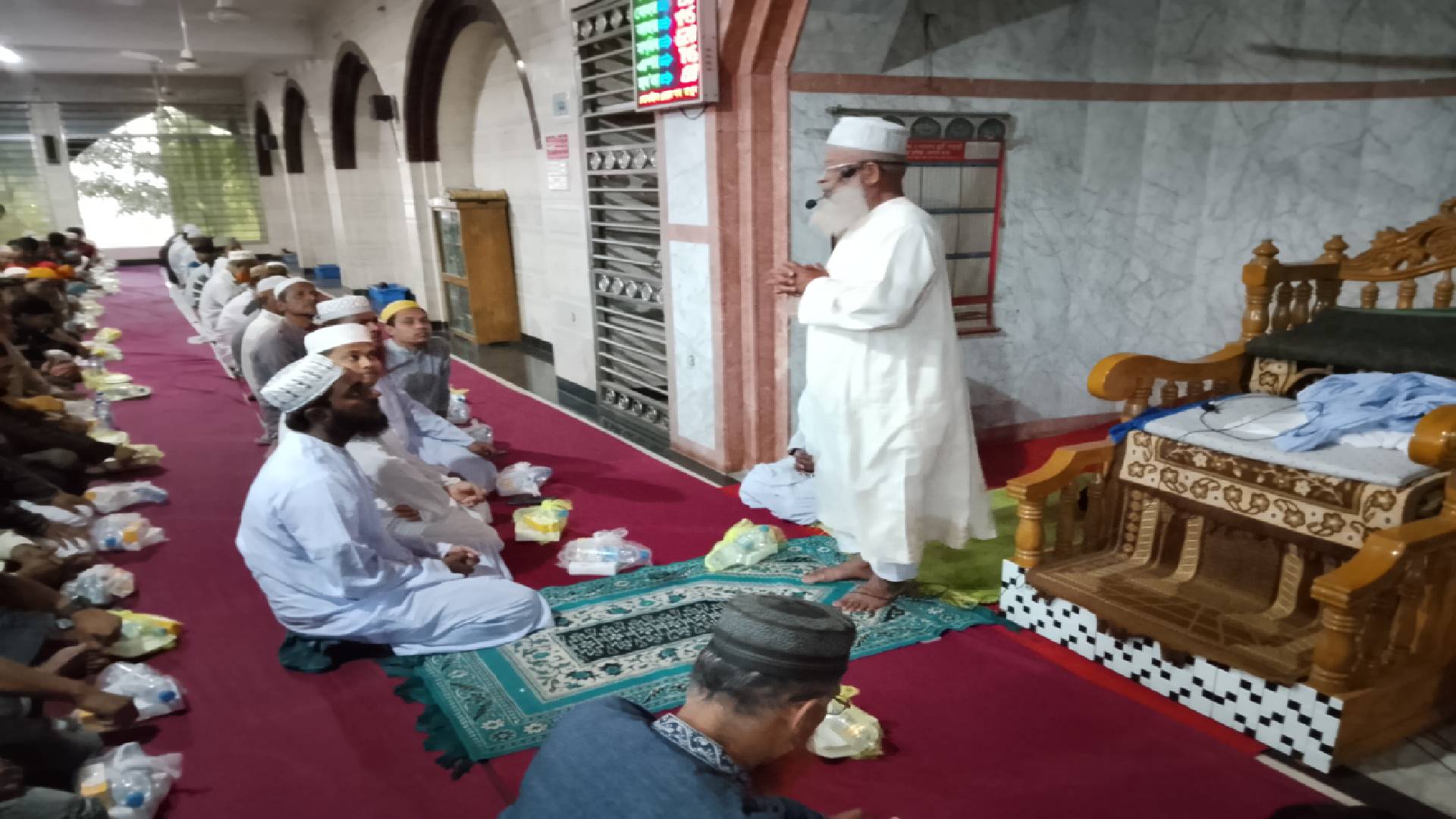 চৌদ্দগ্রামে ইফতার ও দোয়ার মহফিল অনুষ্ঠিত