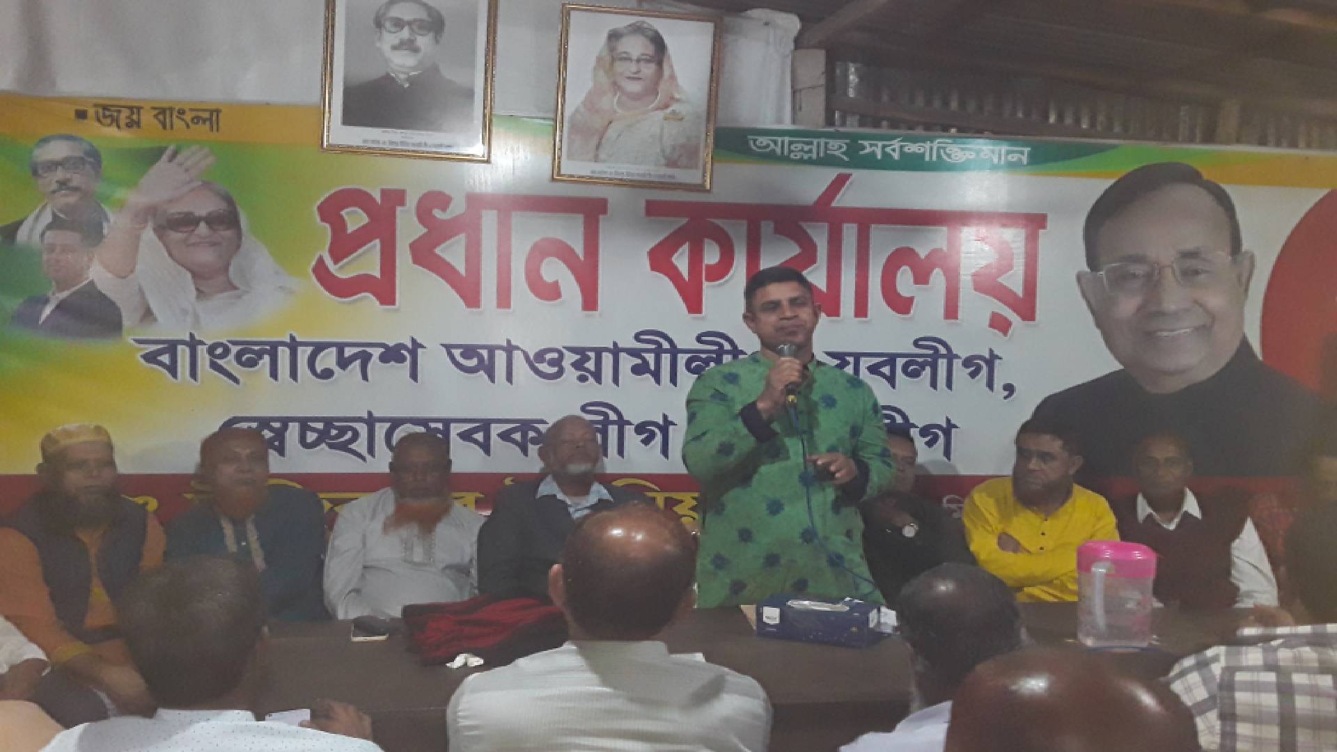 চৌদ্দগ্রামে উজিরপুর ইউনিয়নের মিয়াবাজার কেন্দ্রের আওয়ামীলীগের বর্ধিত সভা অনুষ্ঠিত।