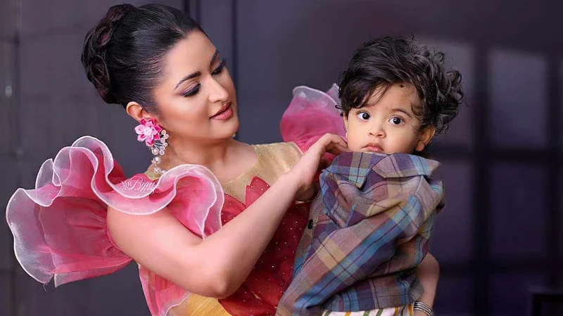 ছেলের জন্মদিনে দোয়া চাইলেন পরীমণি