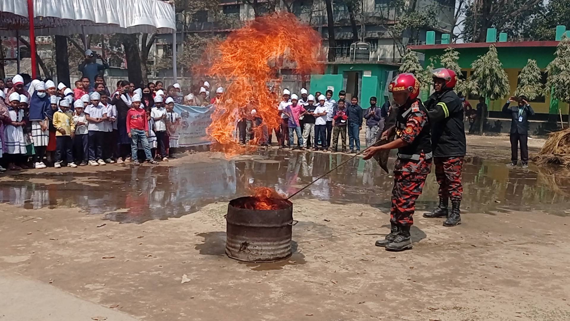 ঠাকুরগাঁওয়ে দুর্যোগ প্রস্তুতি দিবস উপলক্ষে র‌্যালি ও আলোচনা সভা