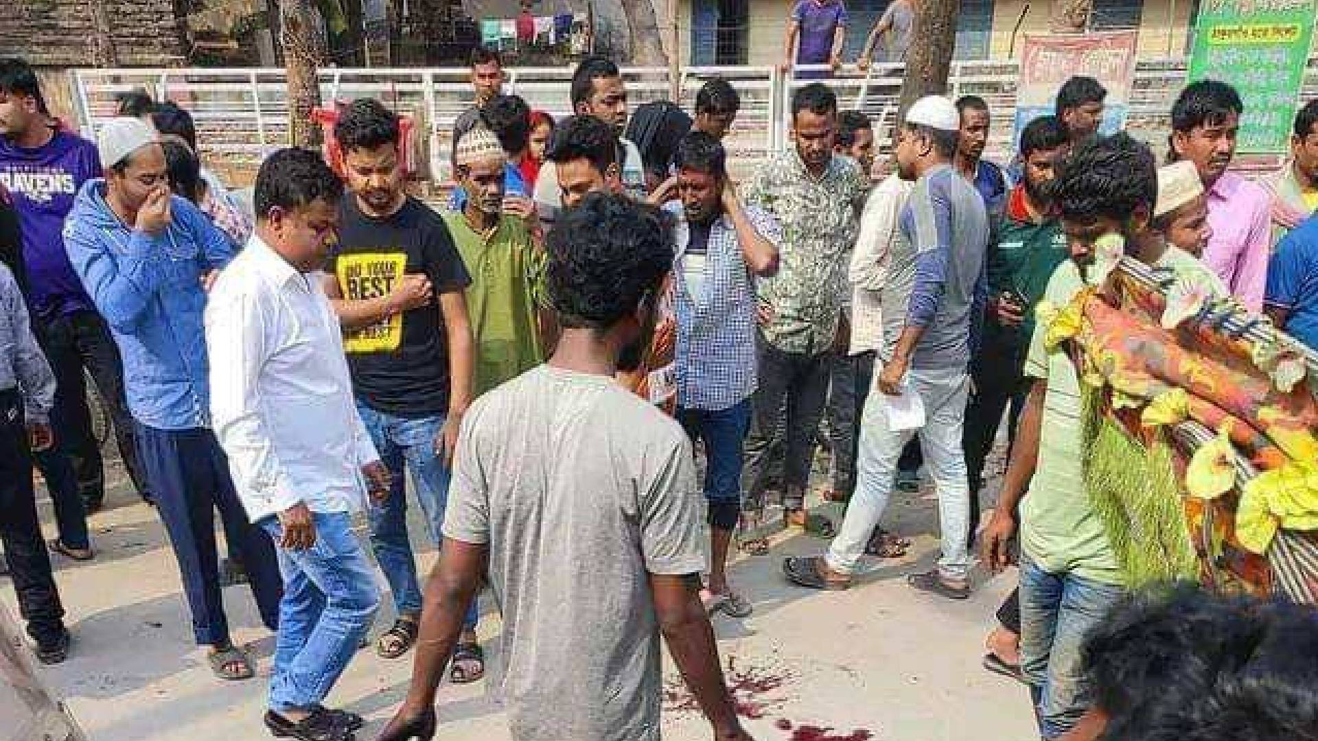 ঠাকুরগাঁওয়ে ট্রাকের ধাক্কায় ২ জন নিহত