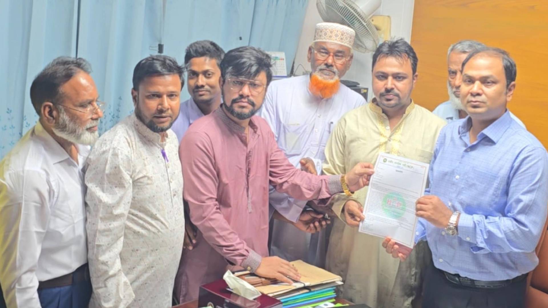 ঠাকুরগাঁওয়ে সার সংকট নিরসনে এনসিপির স্বারকলিপি প্রদান