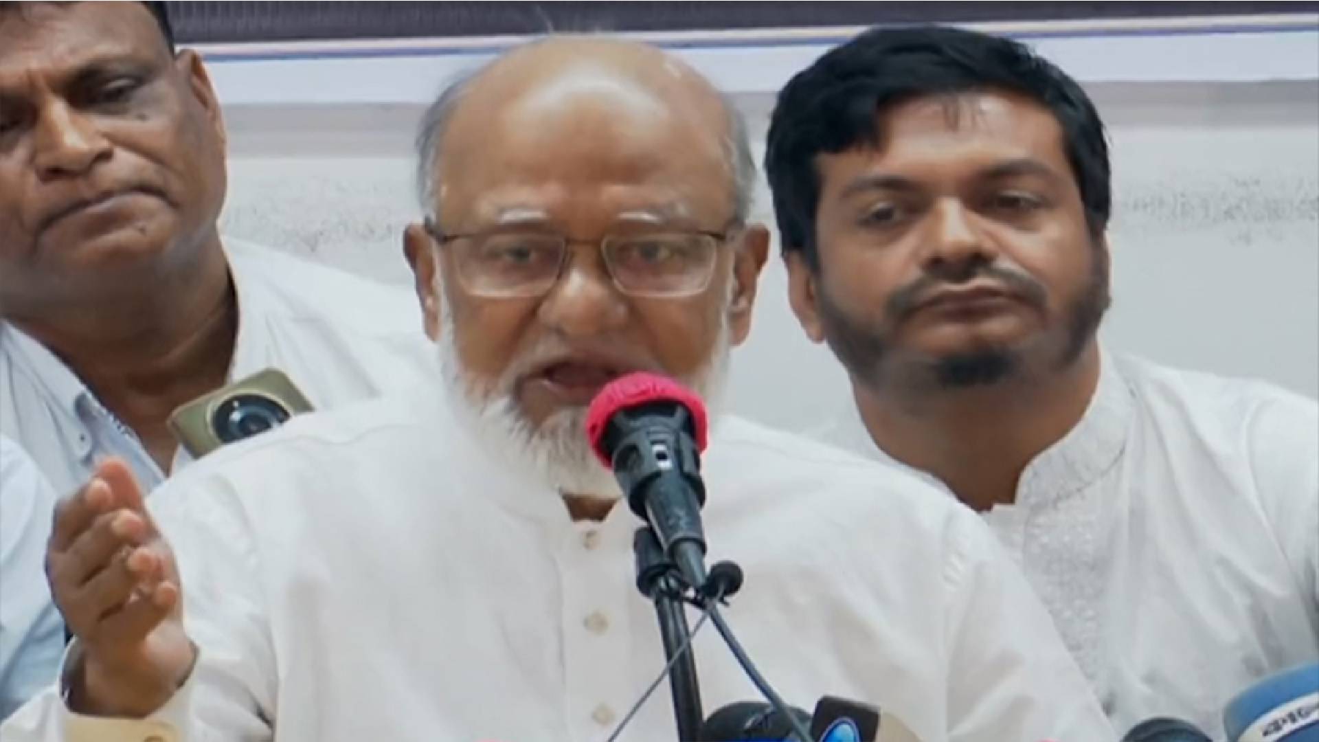 ডিসেম্বরের পর নির্বাচন আয়োজন করতে পারবে না সরকার: খন্দকার মোশাররফ