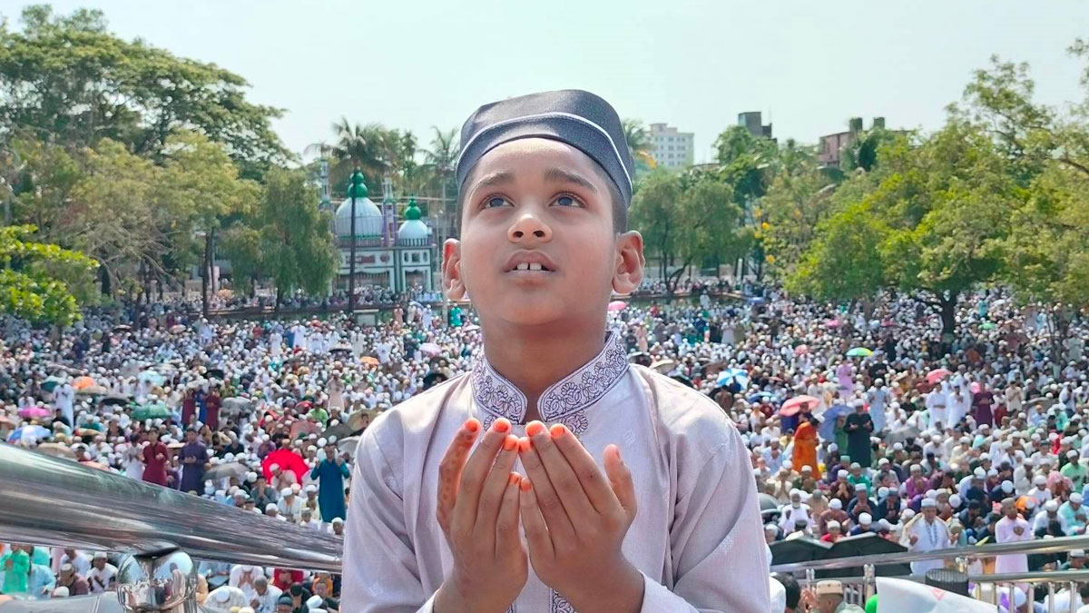 ঢাকায় কখন কোথায় ঈদের জামাত