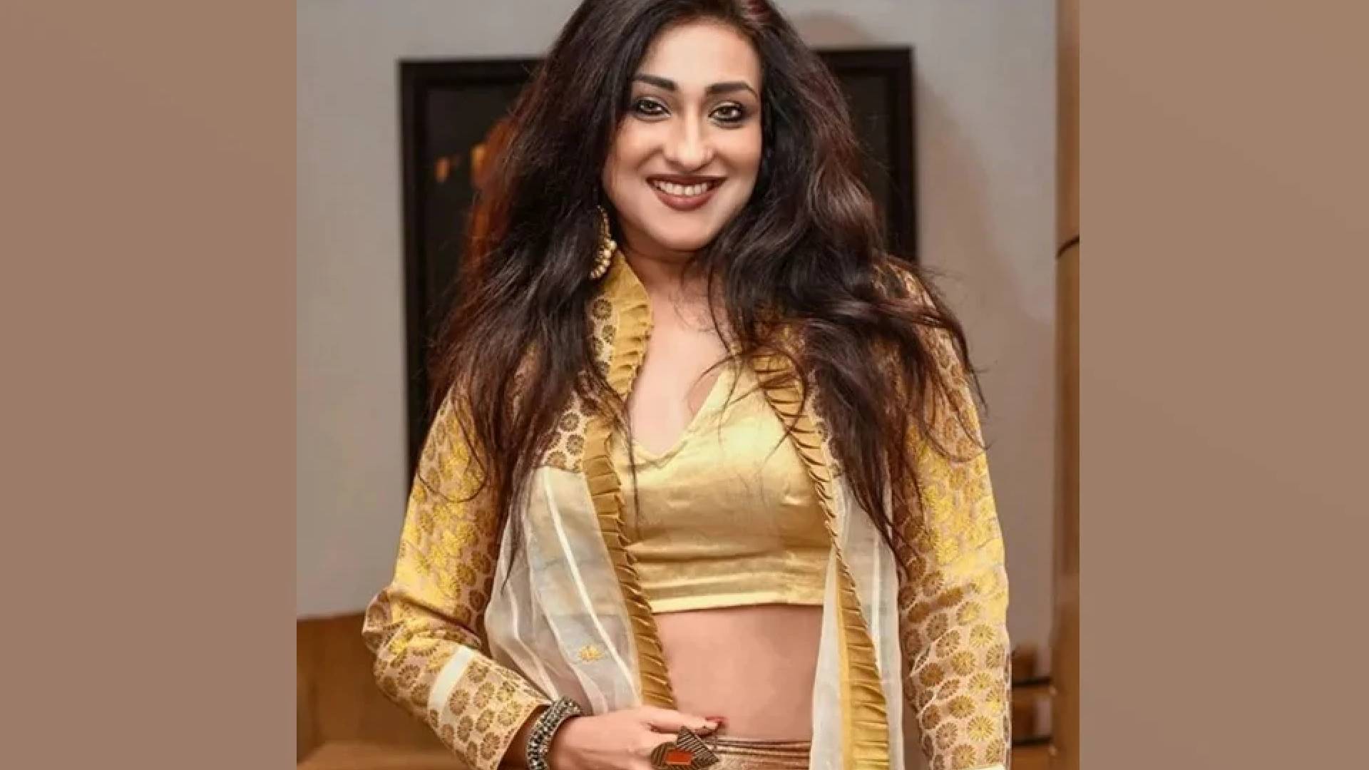 দুর্নীতি মামলায় ঋতুপর্ণাকে ইডির তলব