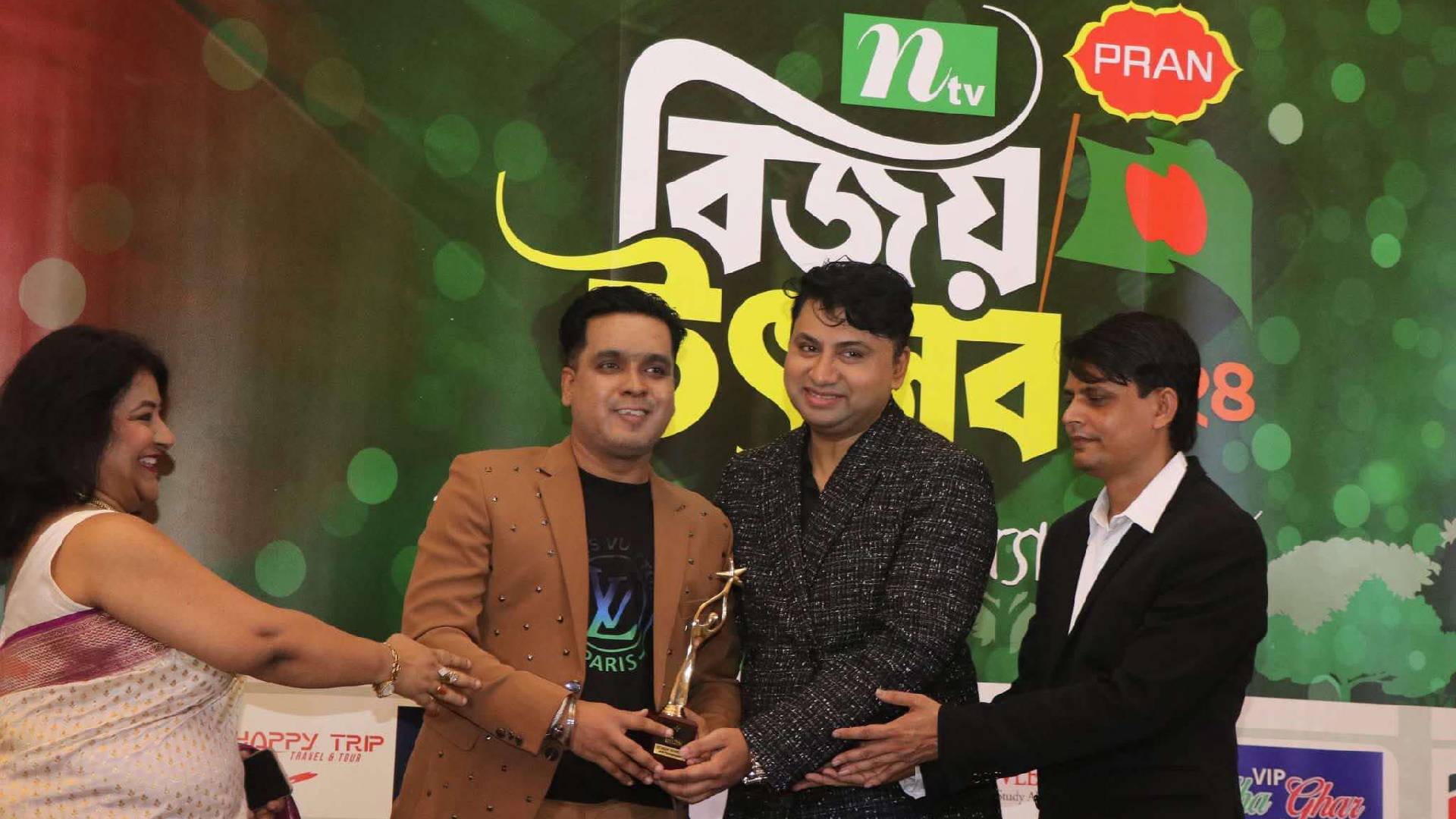 দেশের অন্যতম সেরা ফ্যাশন ফটোগ্রাফার সুমন হোসেন।