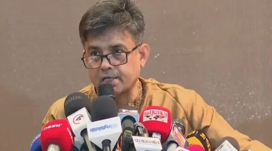 দেশের বাইরে আওয়ামী লীগের কার্যক্রমে নজর রাখছে সরকার: প্রেসসচিব