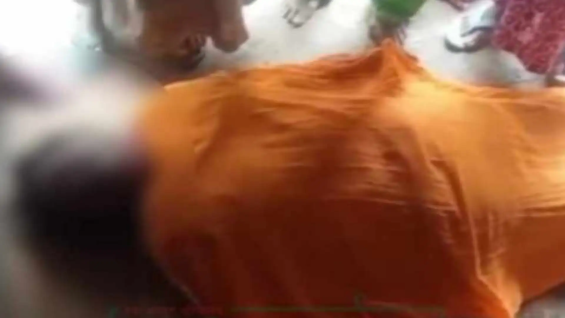 নাটোরের বড়াই গ্রামে মাটির দেয়াল চাপায় গৃহবধূর মৃত্যু।