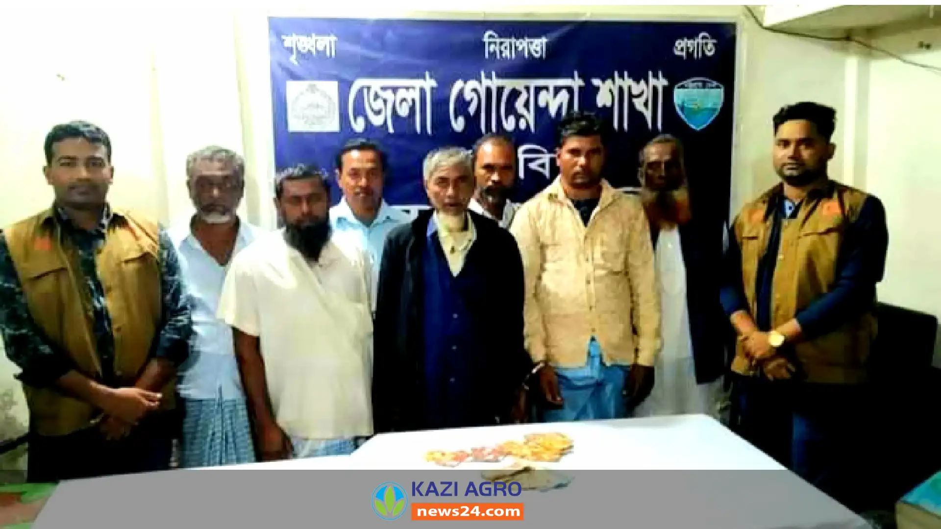নোয়াখালী কবিরহাট থেকে নগদ টাকাসহ ৭ জুয়াড়ি আটক