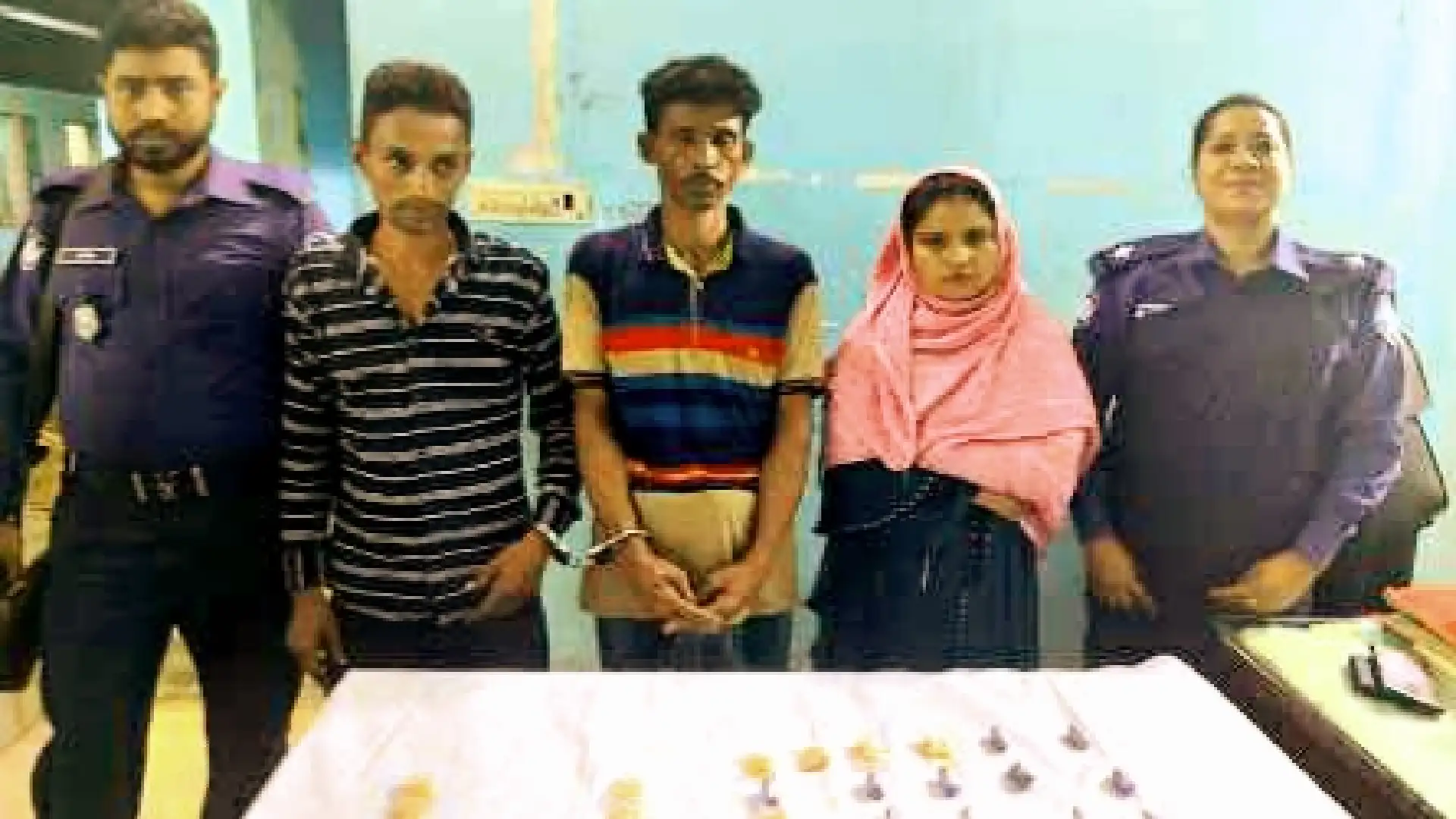 নোয়াখালীতে কক্সবাজারের মাদক কারবারি সহ গ্রেফতার-৩