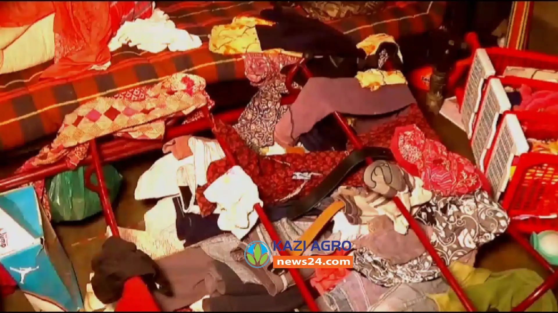 নোয়াখালীতে নির্বাচনের জের ধরে প্রতিপক্ষের বসতবাড়ীতে সন্ত্রাসী হামলা