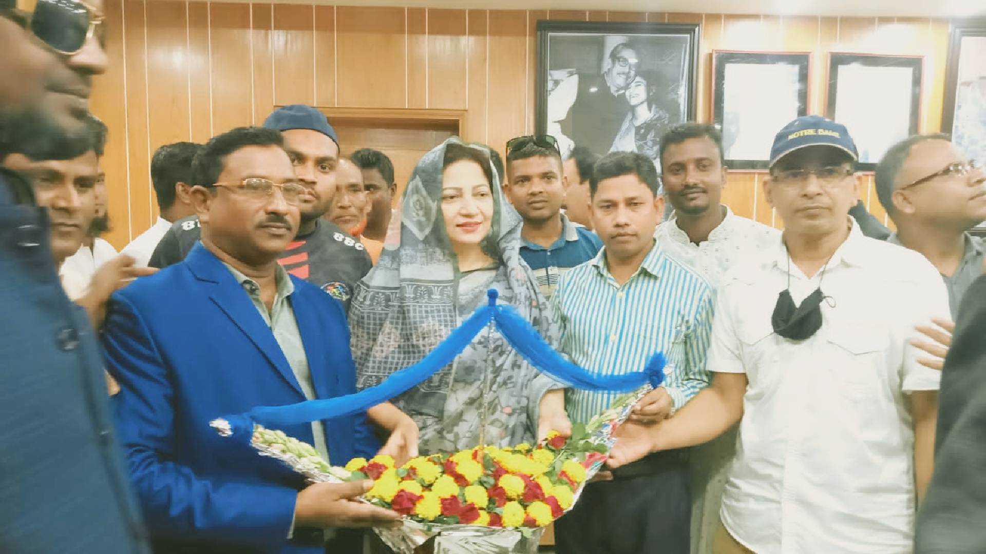 নৌকা প্রতীক পাওয়ায় জান্নাত আরা তালুকদার হেনডীকে সংবর্ধনা