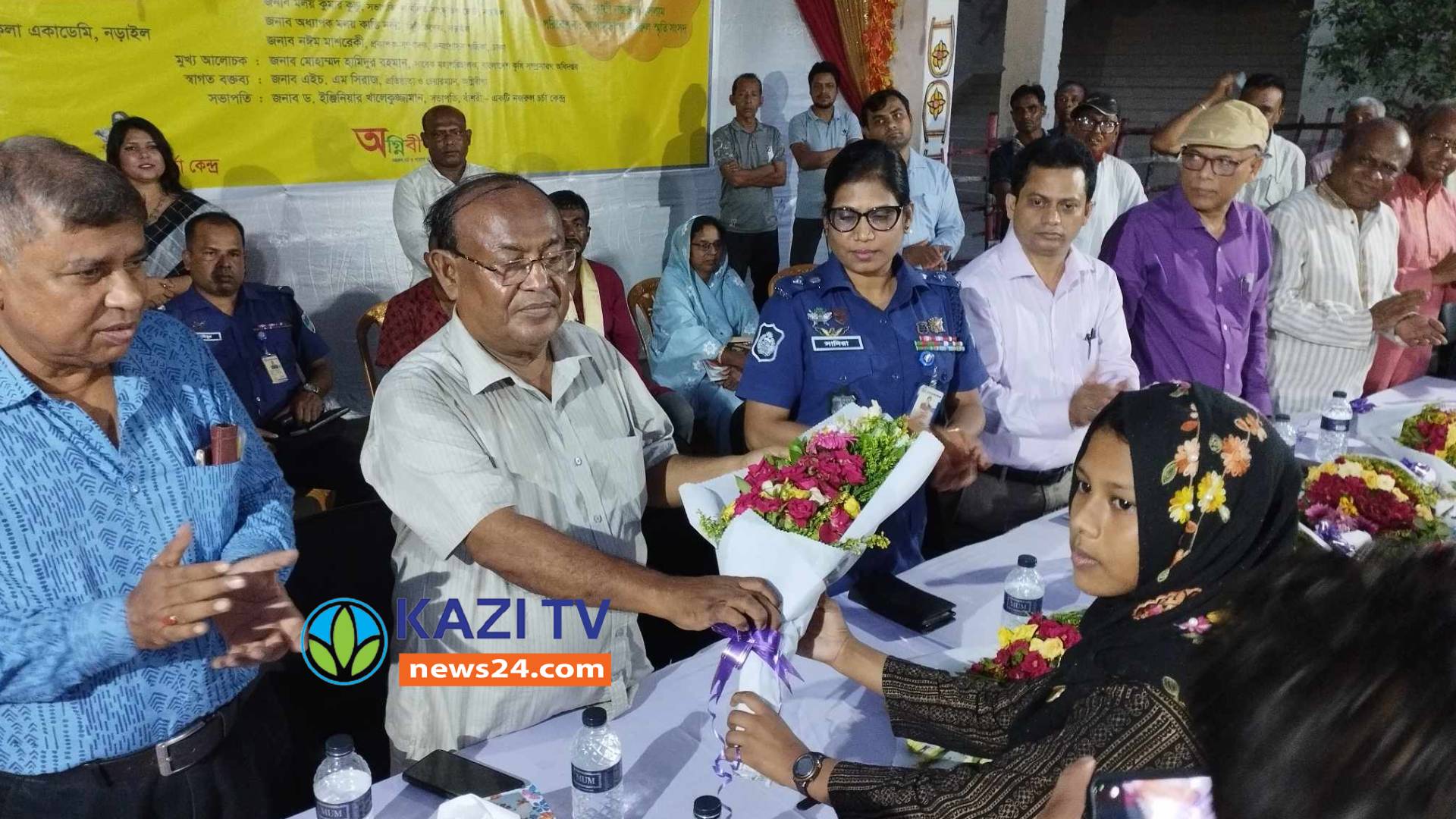 নড়াইলে নজরুল উৎসব  শীর্ষক আলোচনা সভা ও সাংস্কৃতিক অনুষ্ঠান অনুষ্ঠিত।