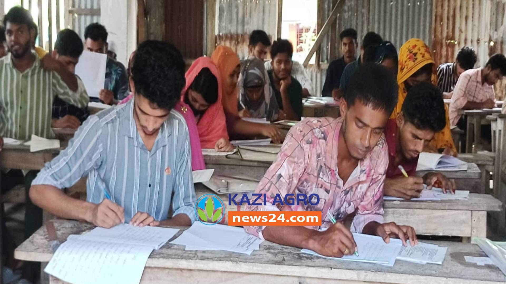 পরীক্ষা চলাকালে নকল পেয়েও ব্যবস্থা নেয়নি কেন্দ্রের দায়িত্বরত কর্মকর্তা
