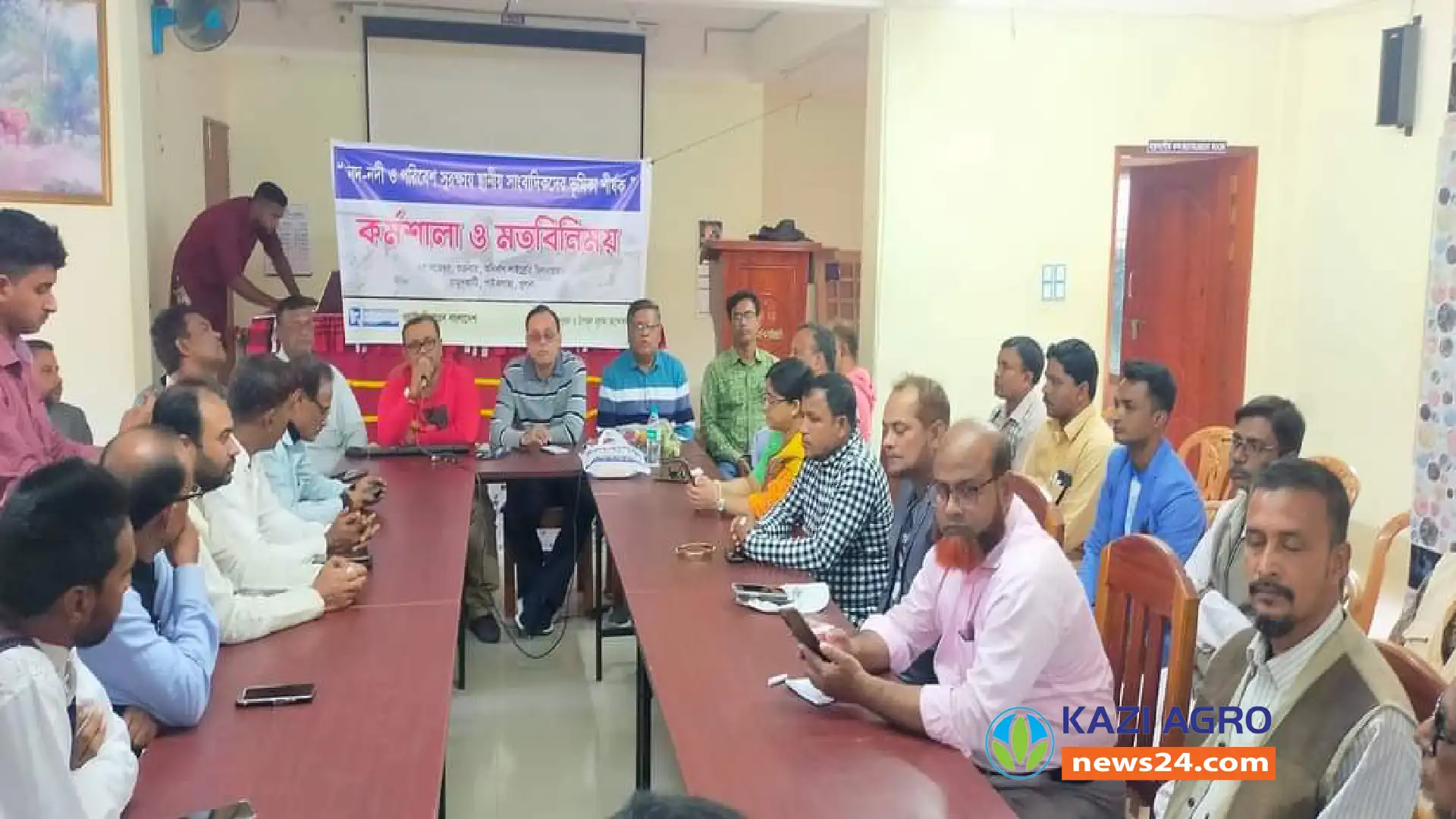 পাইকগাছায় নদ-নদী সুরক্ষায় স্থানীয় গণমাধ্যমকর্মীদের দায়িত্বশীল ভূমিকা পালন করতে হবে