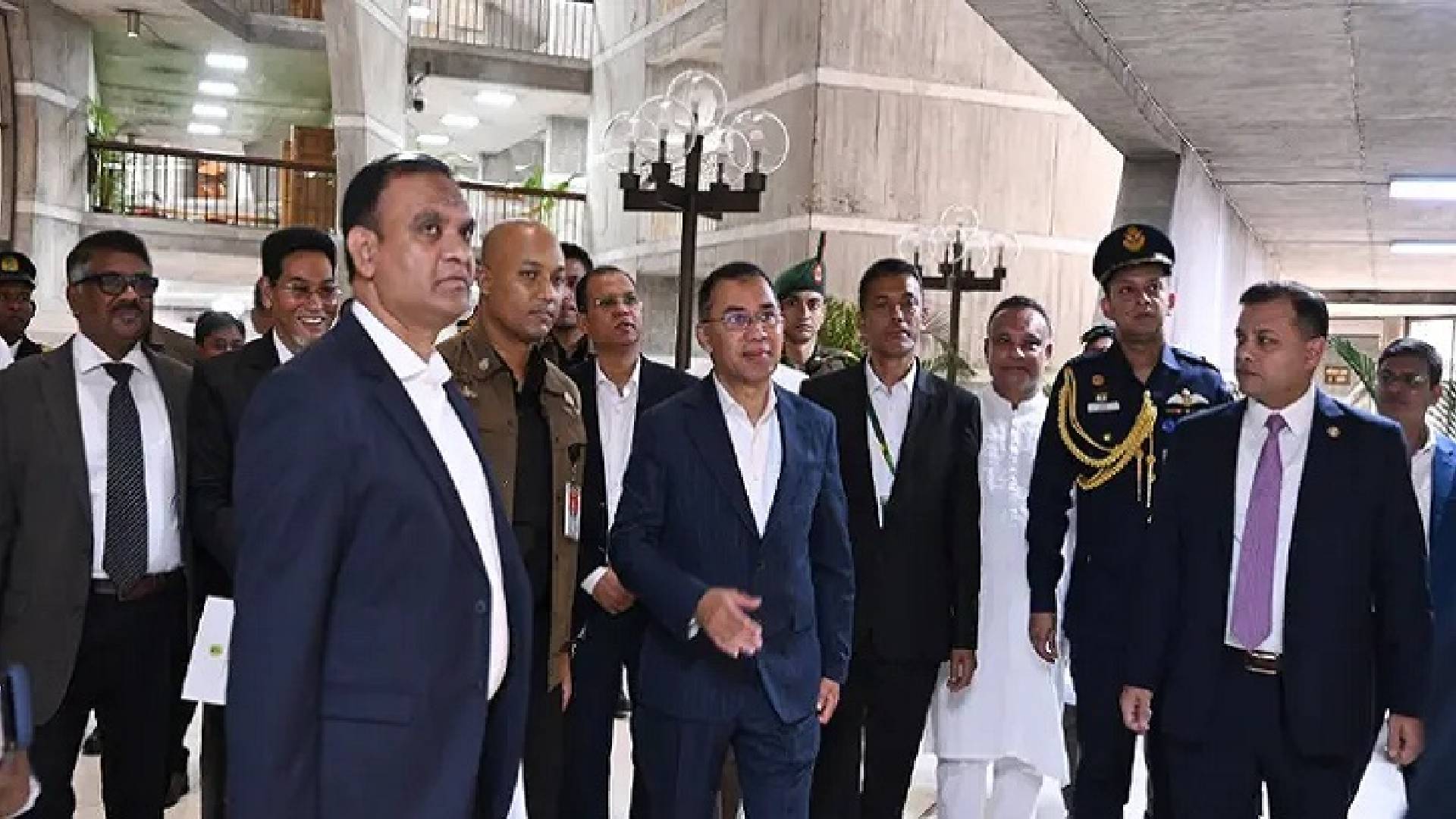 প্রথম অধিবেশনে যোগ দিতে জাতীয় সংসদে প্রধানমন্ত্রী