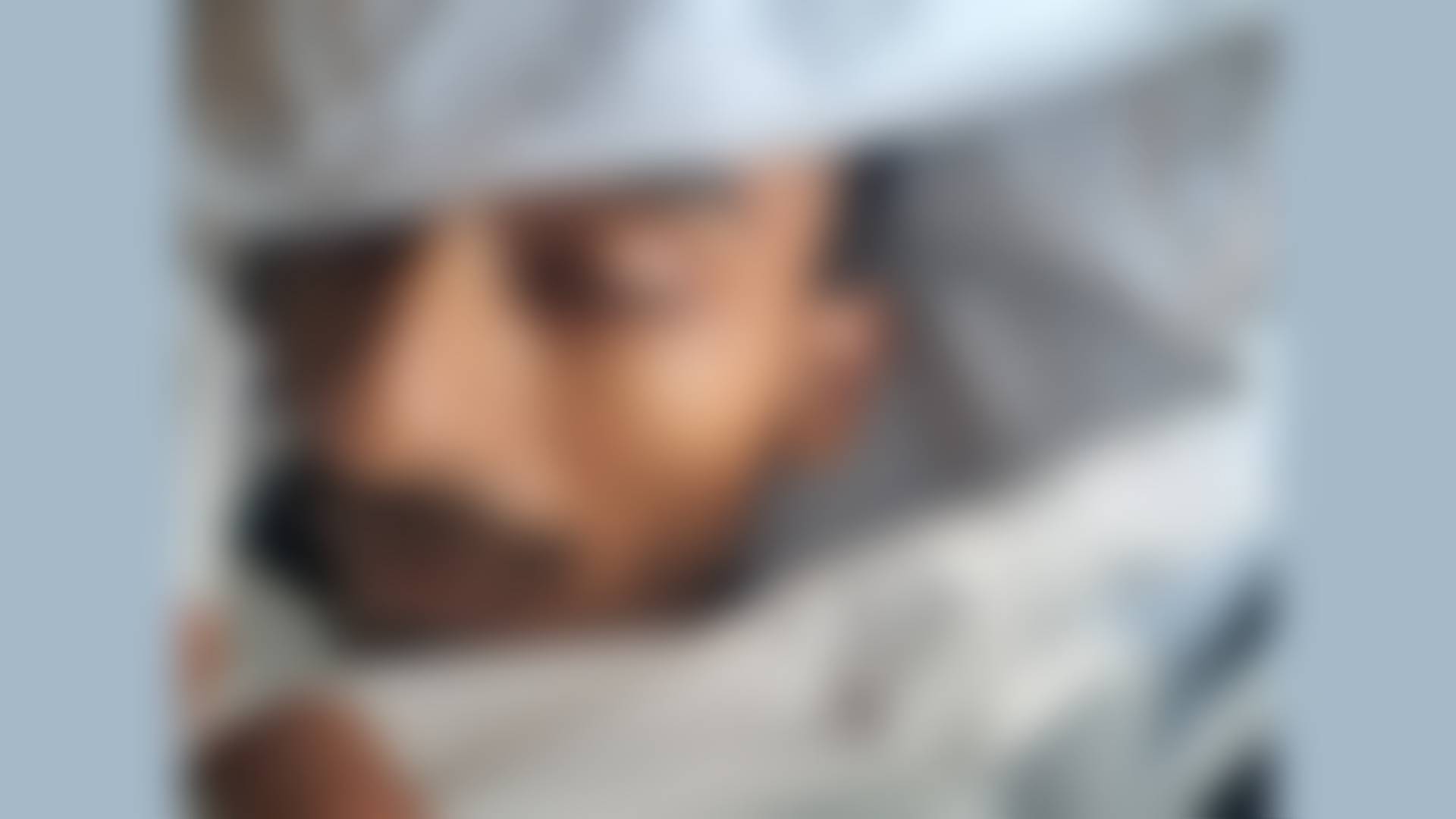 প্রেমিকাকে ভিডিও কলে রেখে কলেজ ছাত্রের আত্মহত্যা