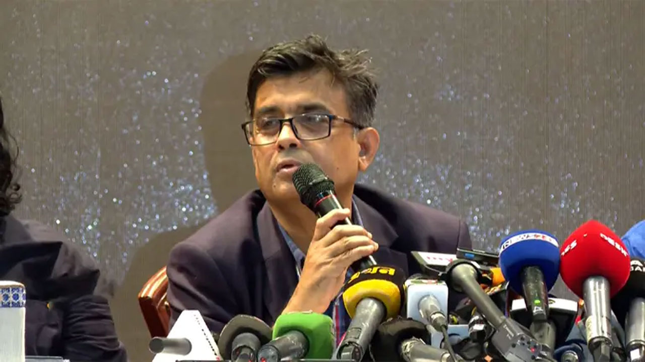 ফেব্রুয়ারিতে নির্বাচন ঠেকানোর কোনো শক্তি পৃথিবীতে নেই : শফিকুল আলম