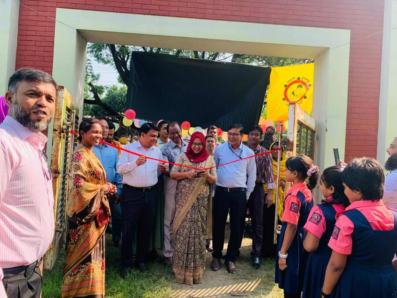 বড়াইগ্রাম উপজেলায় টাইফয়েড টিকাদান ক্যাম্পেইনের এর শুভ উদ্বোধন