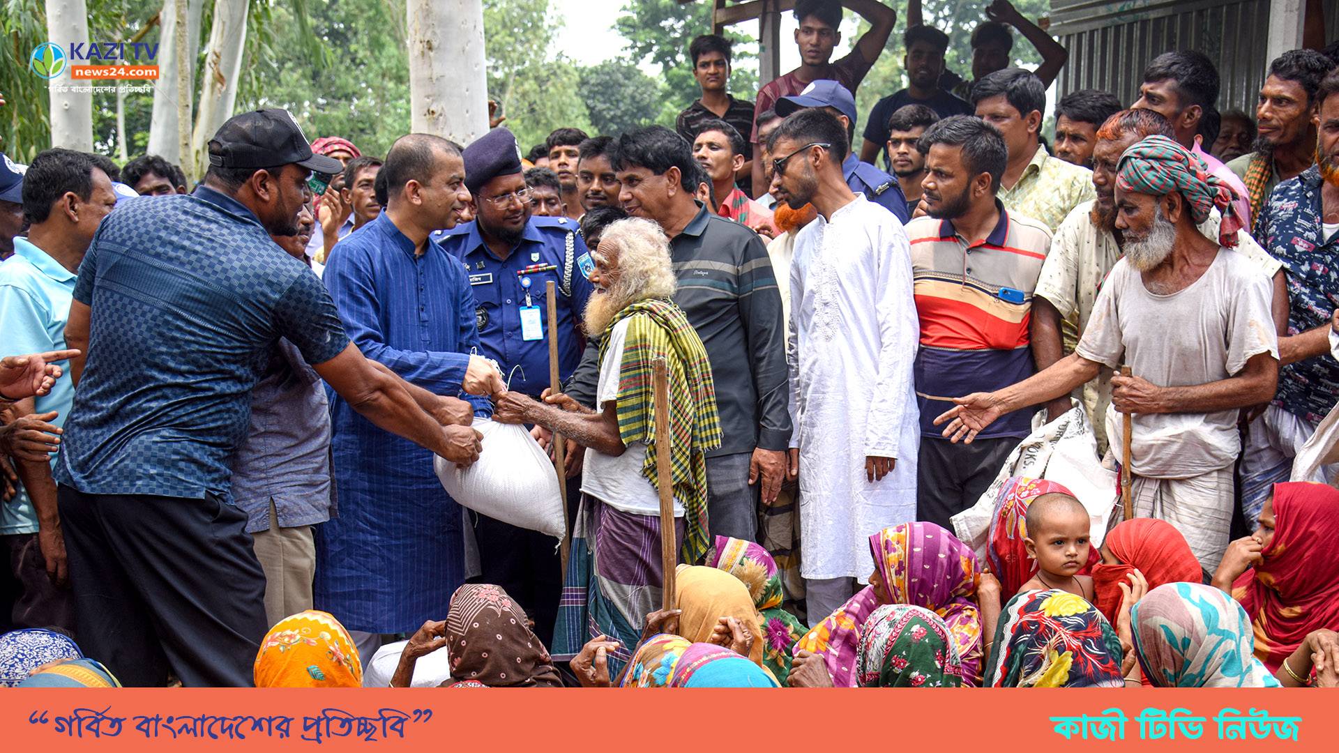বন্যার্তদের পাশে দাঁড়ানোর জন্য সর্বাত্মক চেষ্টা করছি- সাংসদ মাহমুদ হাসান রিপন