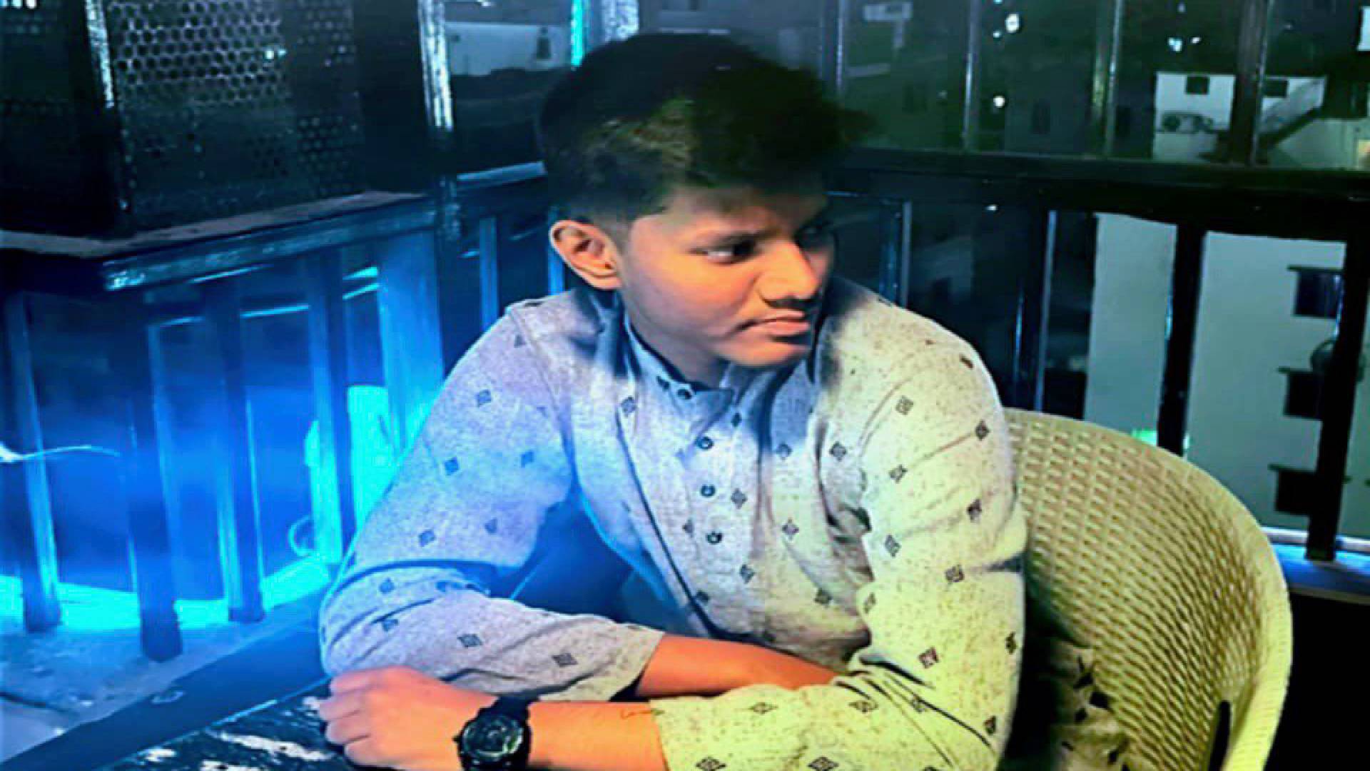 বাবা, আপনি শুধু একজন অভিভাবক নন, আপনি আমার জীবনের নায়ক।
