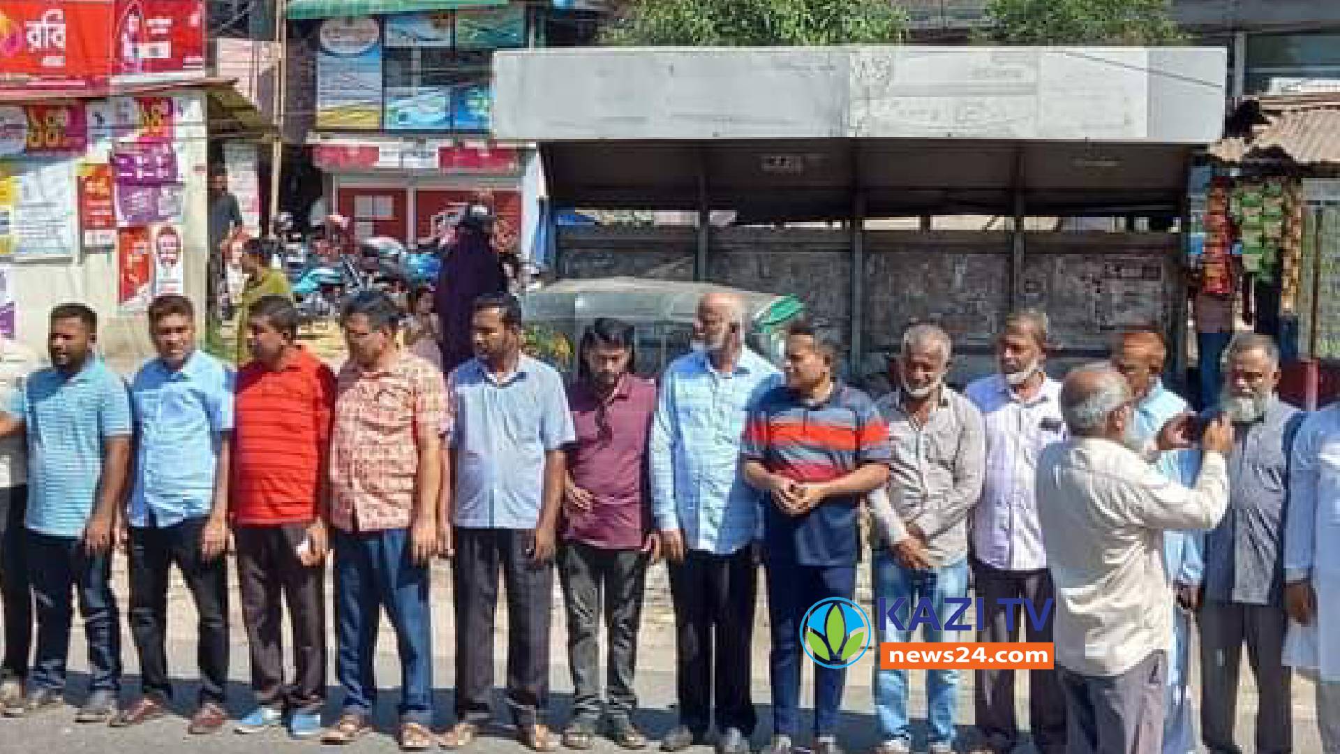 বিএনপির অবরোধের ৬ষ্ট দিনেও   রাস্তায় ছিলো আওয়ামীলীগের নেতা কর্মীরা