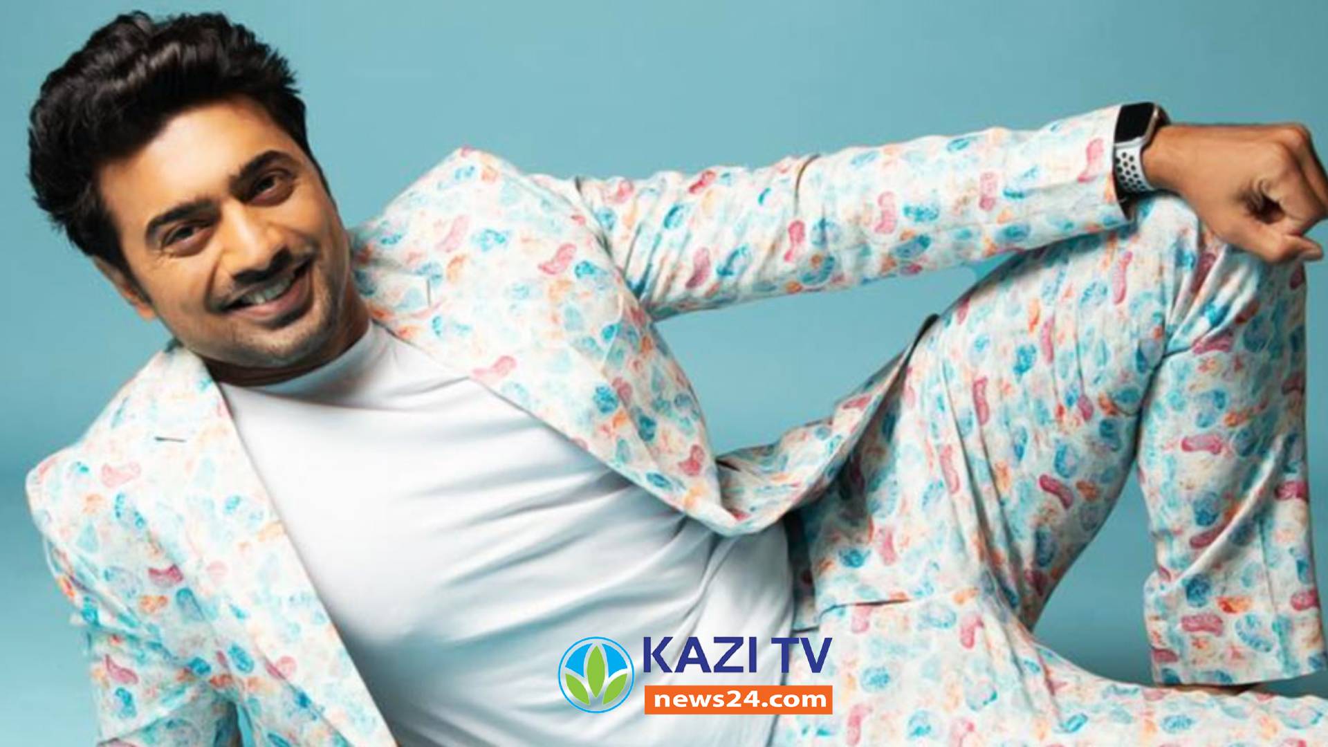 বিলাসবহুল গাড়ি আছে তবুও কেন ট্যাক্সি-অটো চড়েন দেব