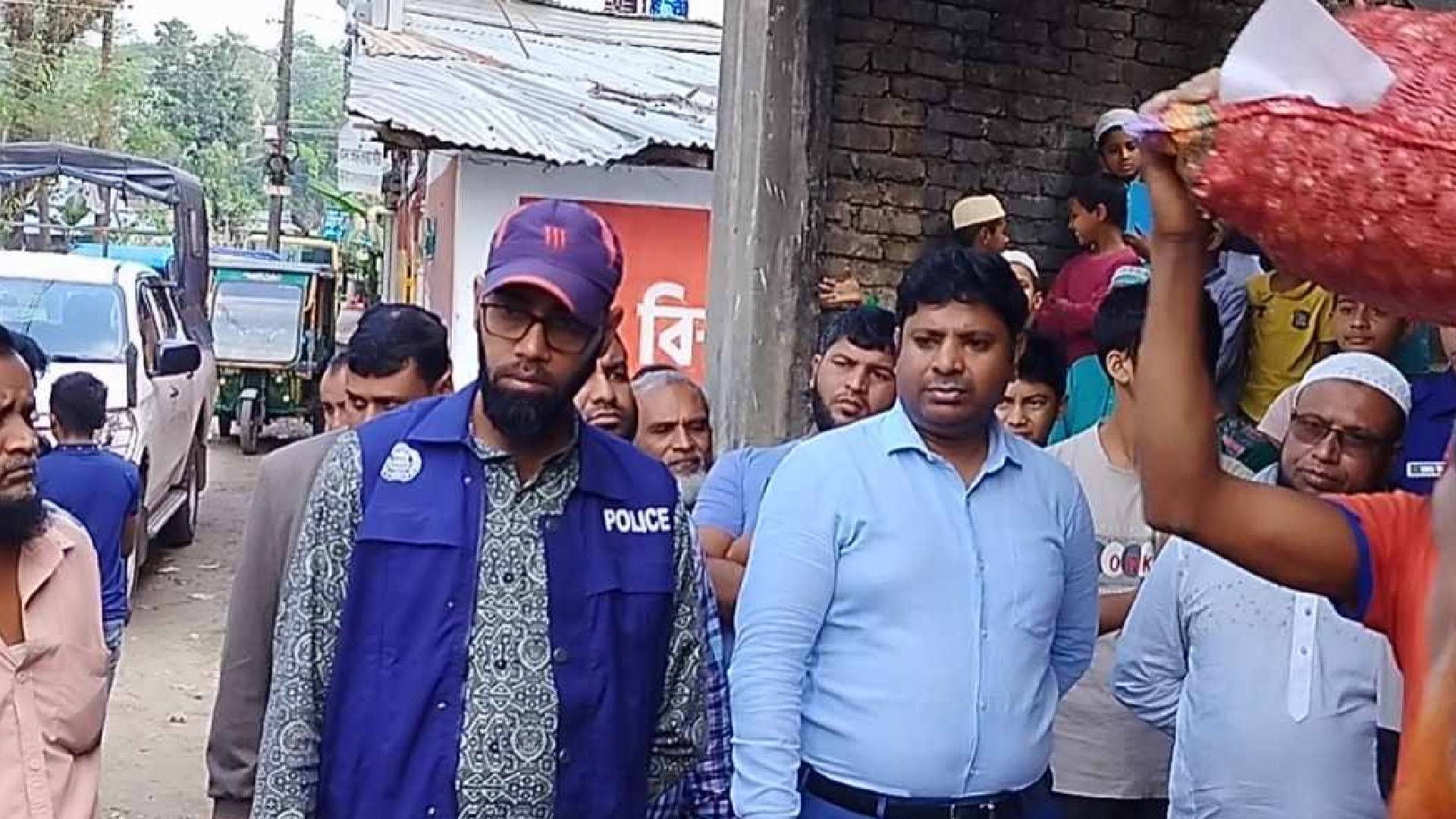 ভোলার বোরহানউদ্দিনে অস্থিতিশীল পিয়াজের বাজার প্রশাসনের হস্তক্ষেপে ১১০ টাকা দরে বিক্রি