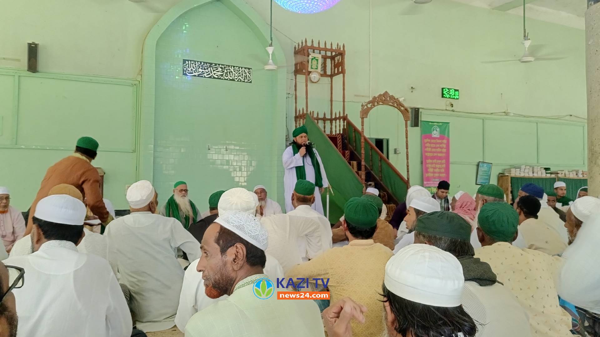 মতলব উত্তরে ফরাজীকান্দি দরবার শরীফের বার্ষিক ওরশ উদযাপন উপলক্ষে আলোচনা সভা অনুষ্ঠিত