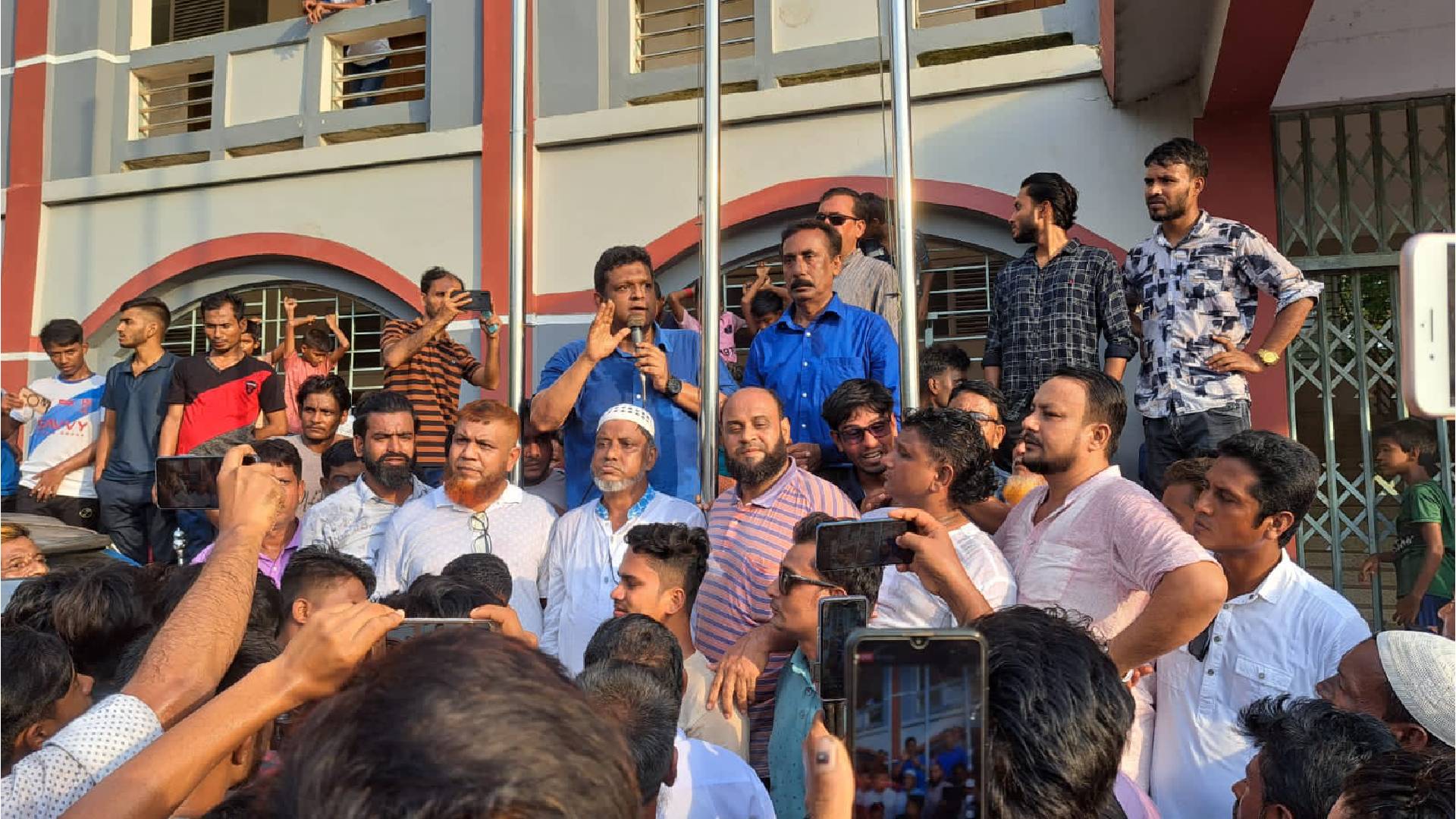 মতলব উত্তরে বিএনপি নেতা তানভীর হুদার পথসভা