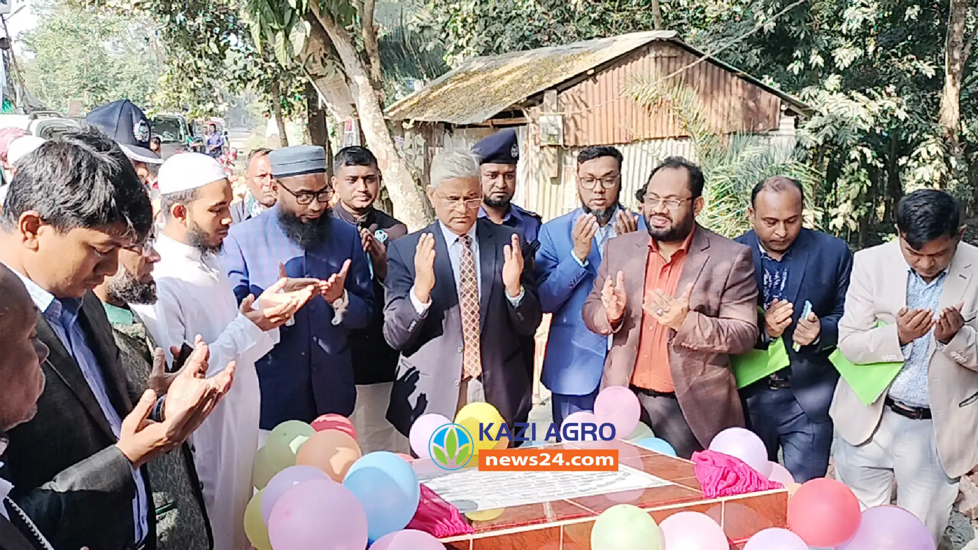 মতলব উত্তরে রাস্তা এইচবিবিকরণ কাজের উদ্বোধন