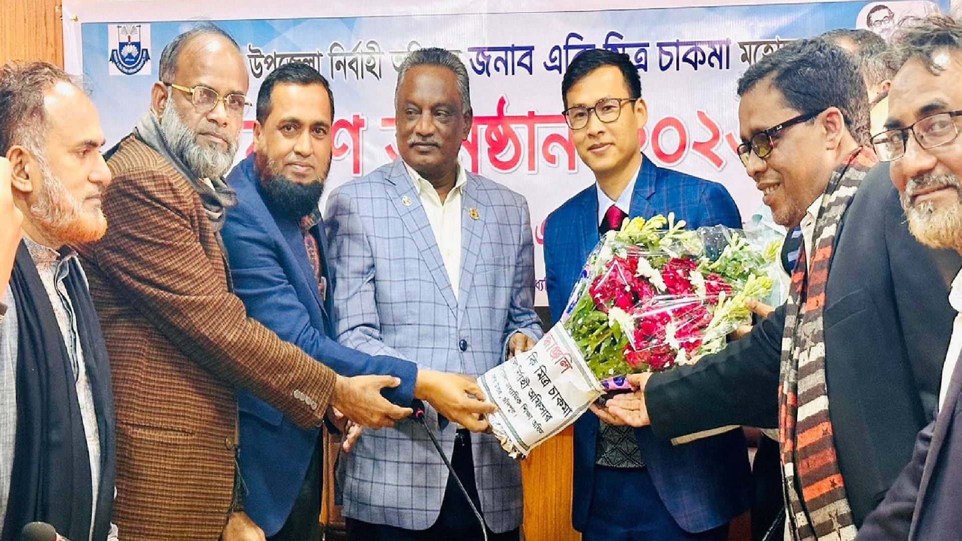 মতলব উত্তরের নবাগত ইউএনওকে মাধ্যমিক শিক্ষা পরিবারের অভ্যর্থনা