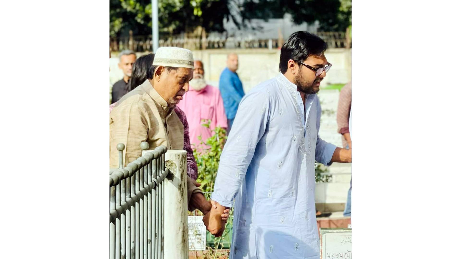 মরহুম দিপু চৌধুরীর ছেলে মাহি’র আবেগঘন স্ট্যাটাস বাবা, কিভাবে থাকবো আমরা দুজন আপনাকে ছাড়া?
