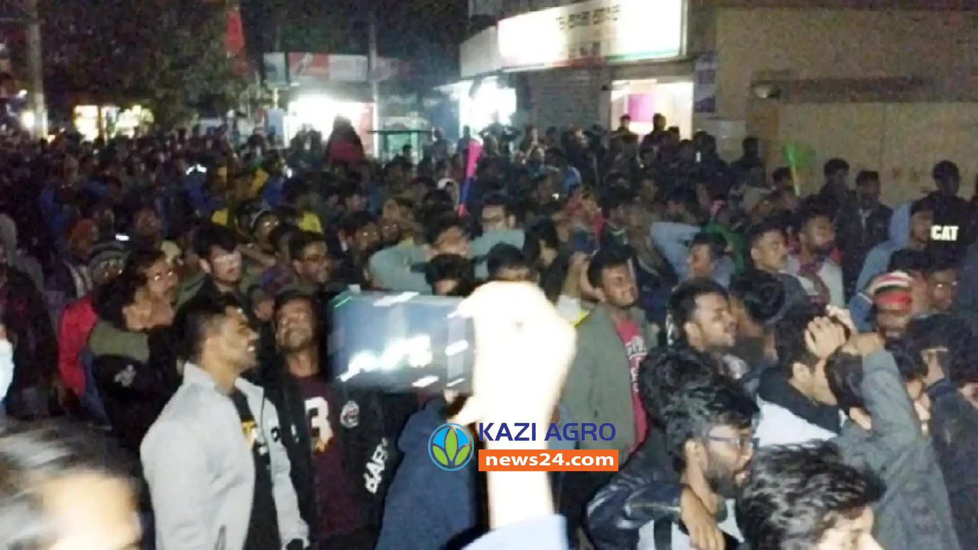 রাজশাহীতে ব্রাজিব্রাজিলরে জয়ে গানের তালে তালে সমর্থকদের উল্লাস