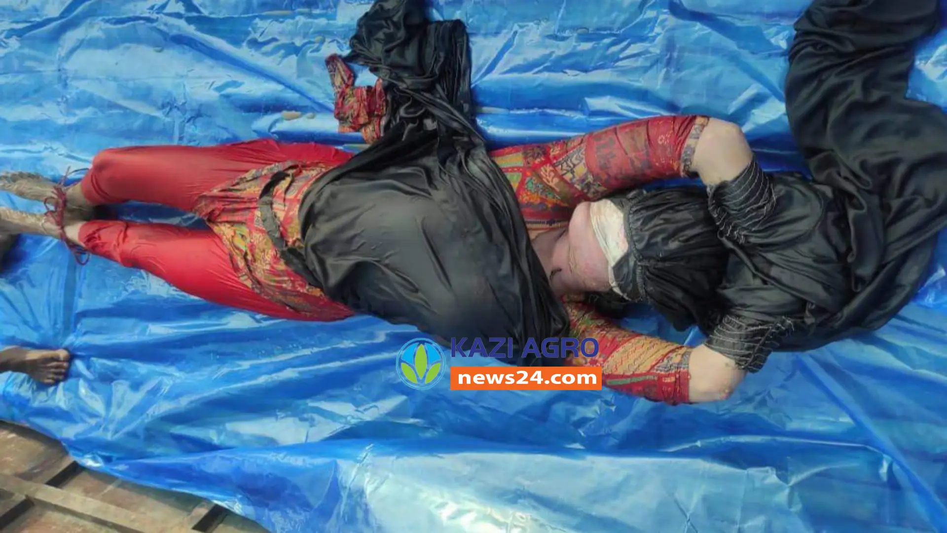 শরীয়তপুরের পদ্মায় হাত-পা-মুখ বাঁধা অজ্ঞাত নারীর মরদেহ উদ্ধার।