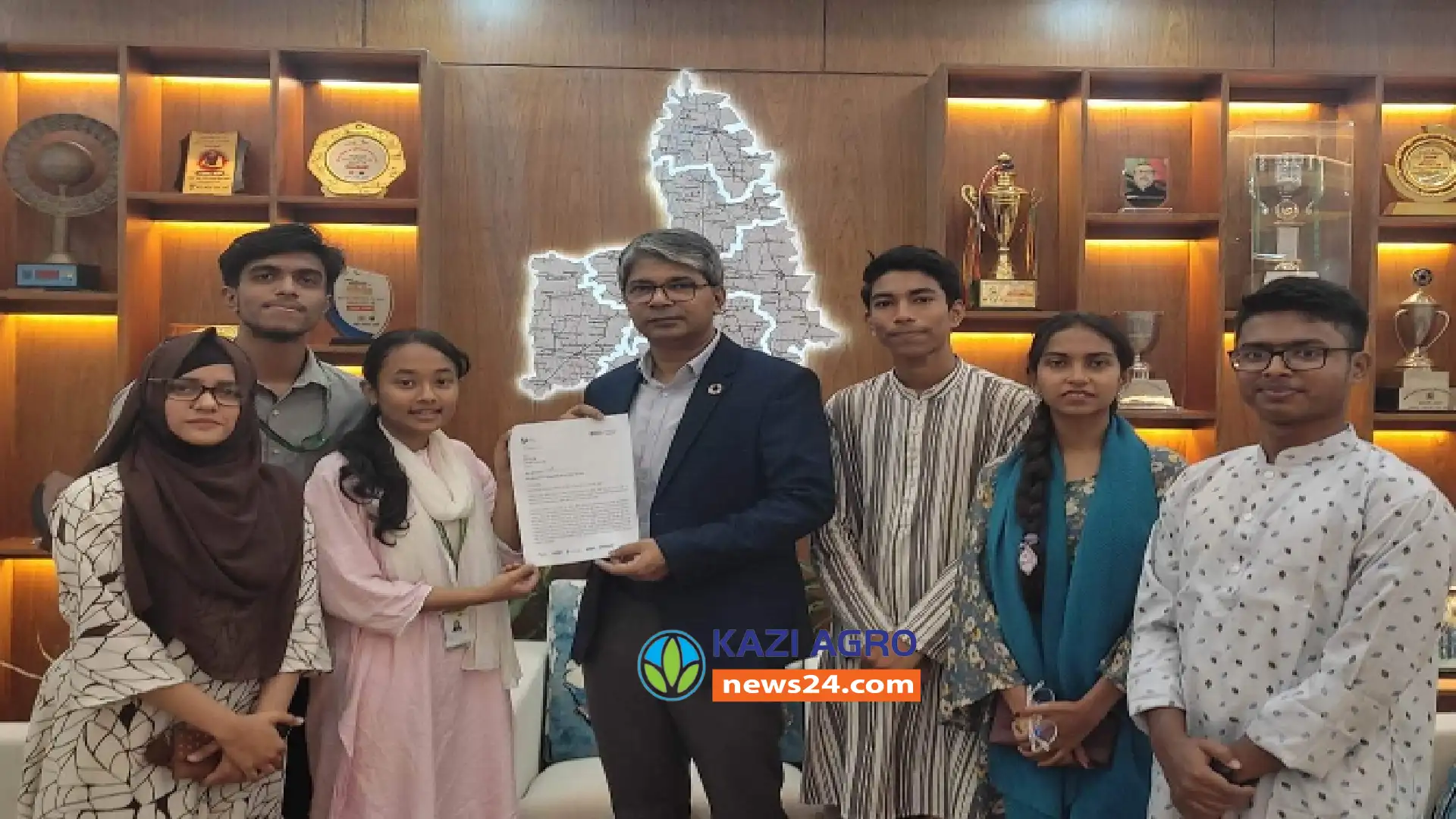 শিশুদের জন্য পৃথক অধিদপ্তরের দাবীতে এনসিটিএফ ফেনীর স্মারকলিপি প্রদান