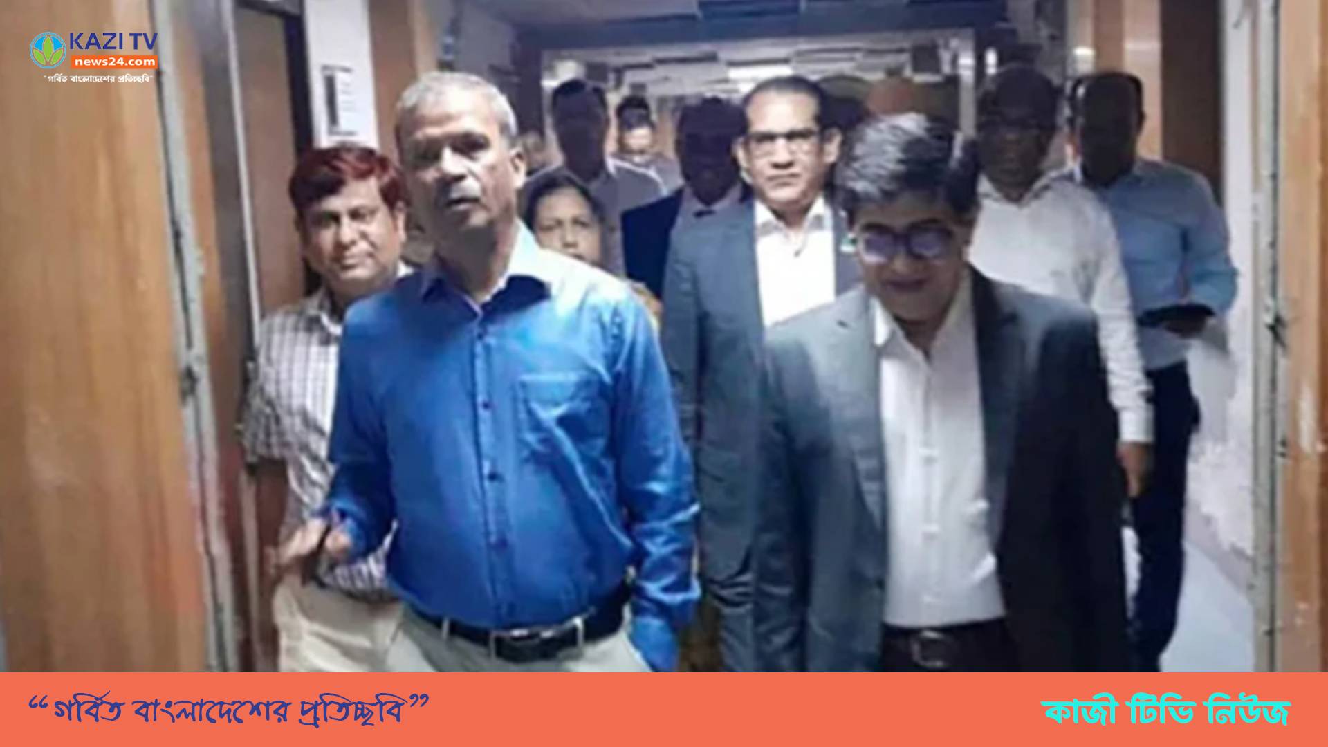 সচিবালয়ে অফিস করছেন আইন উপদেষ্টা আসিফ নজরুল